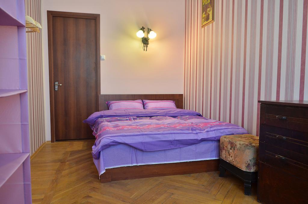 Griboedov Hostel & Suites Тбилиси Номер фото